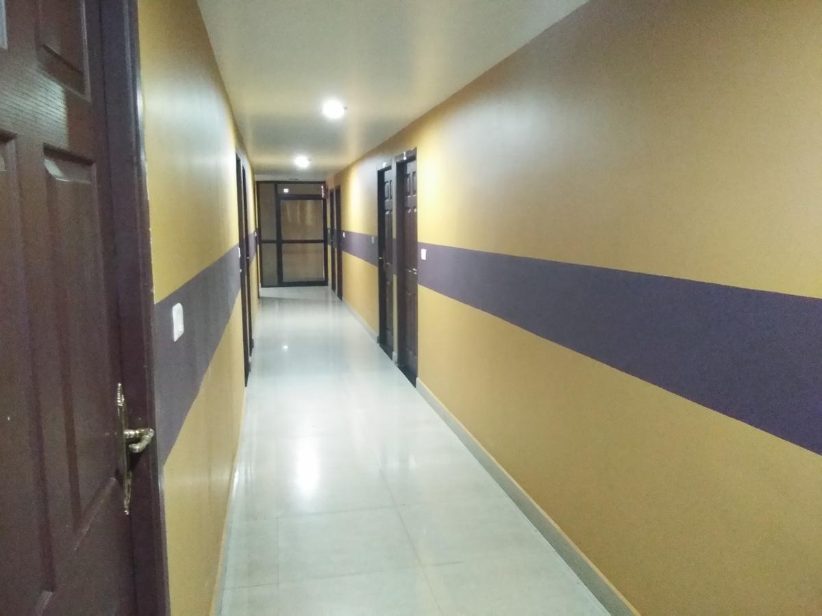 A.R.Residency Hotel Kunnamangalam Kültér fotó