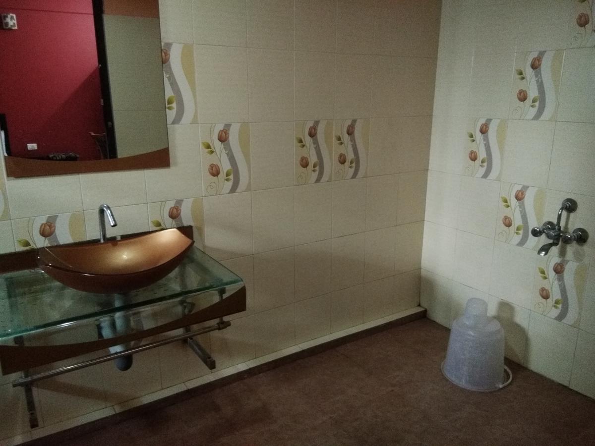 A.R.Residency Hotel Kunnamangalam Kültér fotó